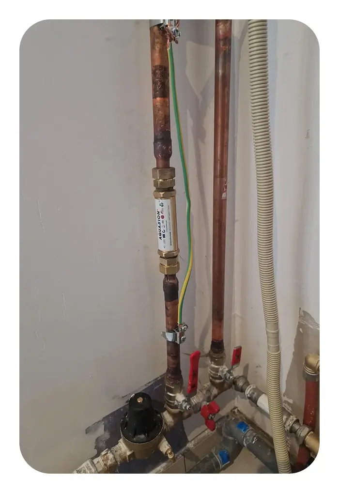 Désembouage d’une pompe à chaleur Daikin avec station REMS à Meyzieu