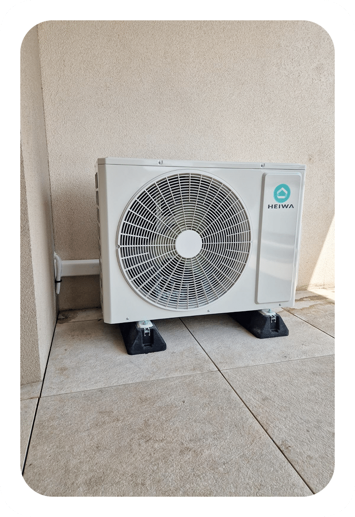 installation climatisation bi split Heiwa avec intégration des tubes dans le mur à Villeurbanne en juin 2025