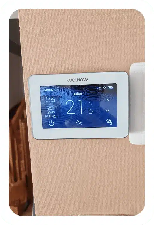 boîtier de commande Koolnova d'une pompe à chaleur air-air gainable à Saint-Priest en juin 2026 Post Google Business